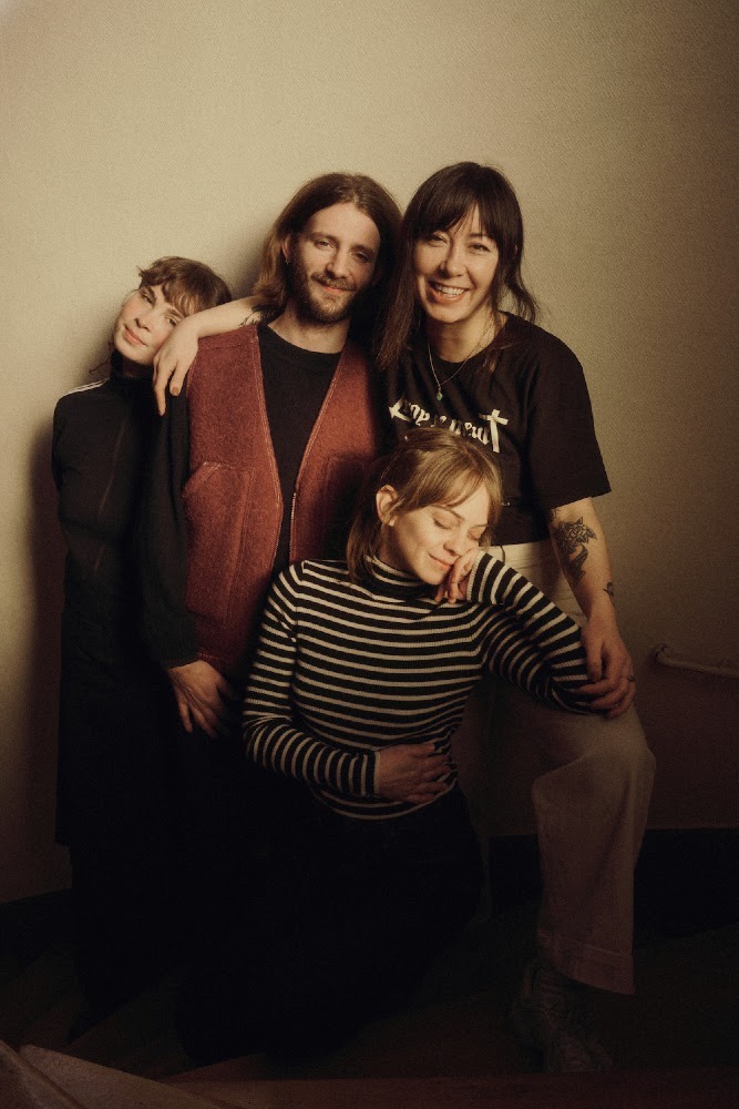 Dog Park share new track Time and announces debut album "Festina Lente"